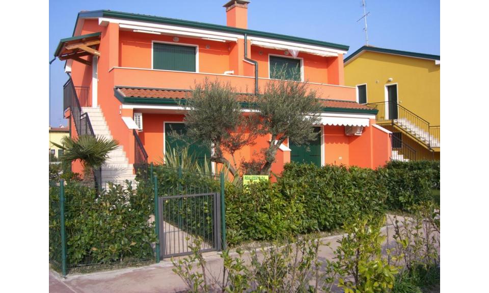 residence VILLAGGIO DEI FIORI: small house (example)