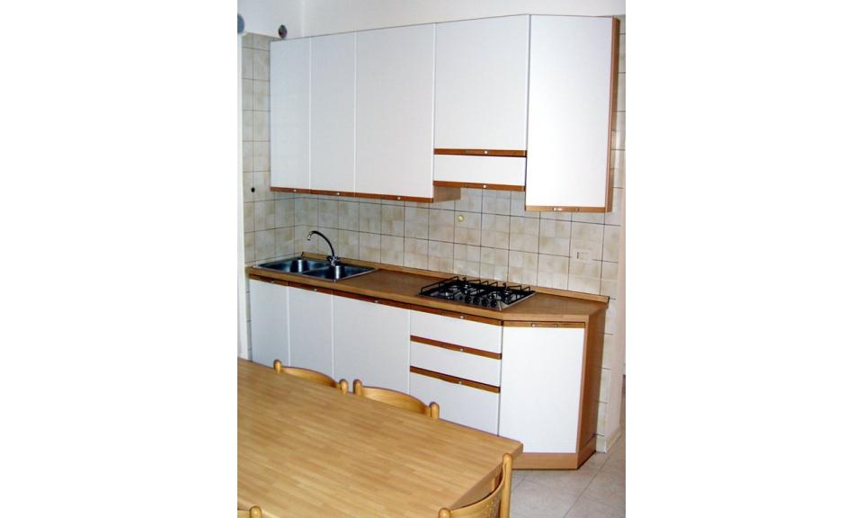 apartments TROPICI: kitchenette (example)