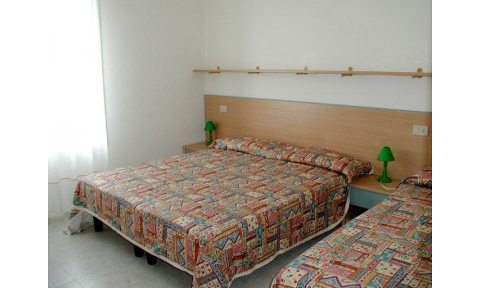 appartament TROPICI: chambre à coucher (exemple)