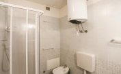 apartments HOLIDAY: B5 - bathroom with a shower enclosure (example)