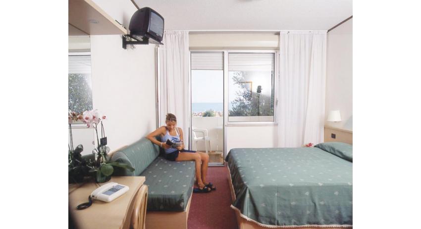hôtel EUROPA: Standard - chambre avec canapé-lit (exemple)