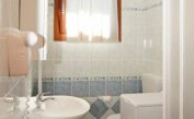 residence VILLAGGIO DEI FIORI: C6 - bathroom with a shower enclosure (example)