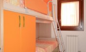 résidence VILLAGGIO DEI FIORI: C6 - chambre avec lit superposé (exemple)