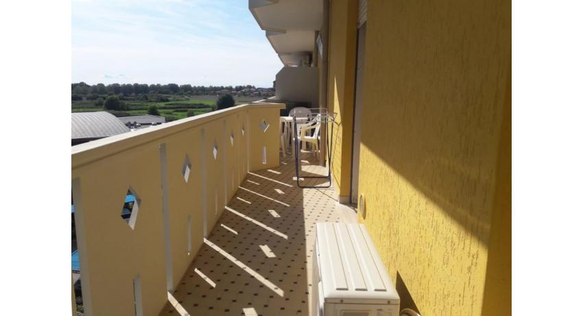 Ferienwohnungen LA ZATTERA: B6 - Balkon (Beispiel)