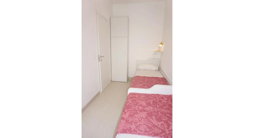 appartament LE PLEIADI: C6/T - chambre avec deux lits (exemple)