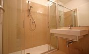 Ferienwohnungen BRAIDA: C7 - Badezimmer (Beispiel)
