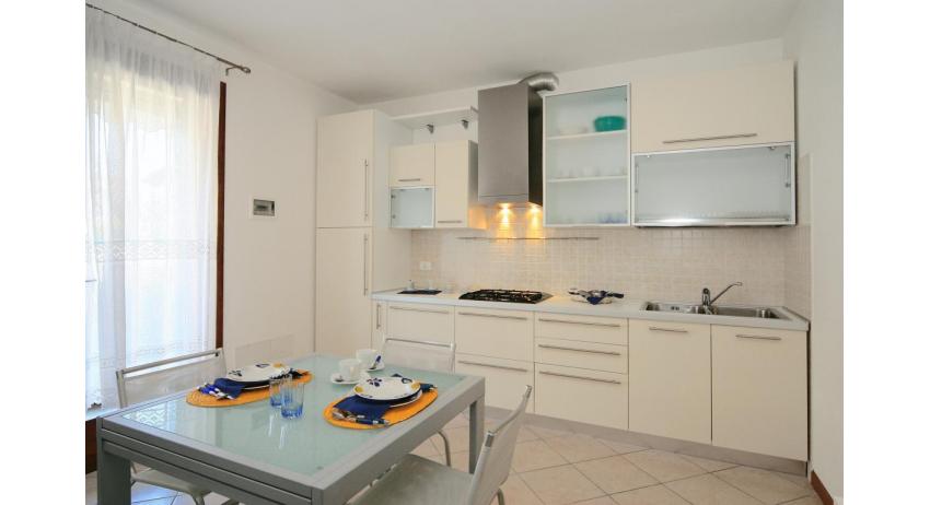 residence VILLAGGIO DEI FIORI: A4 - kitchenette (example)