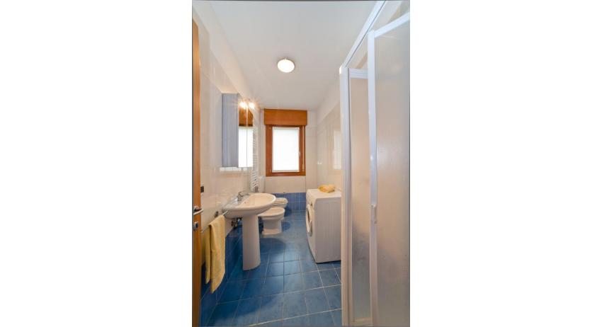 Residence ROBERTA: C7 - Badezimmer mit Duschkabine (Beispiel)