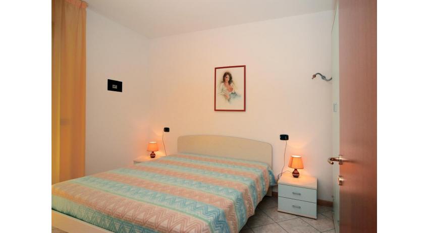 appartamenti CARAVELLE: B4 - camera matrimoniale (esempio)