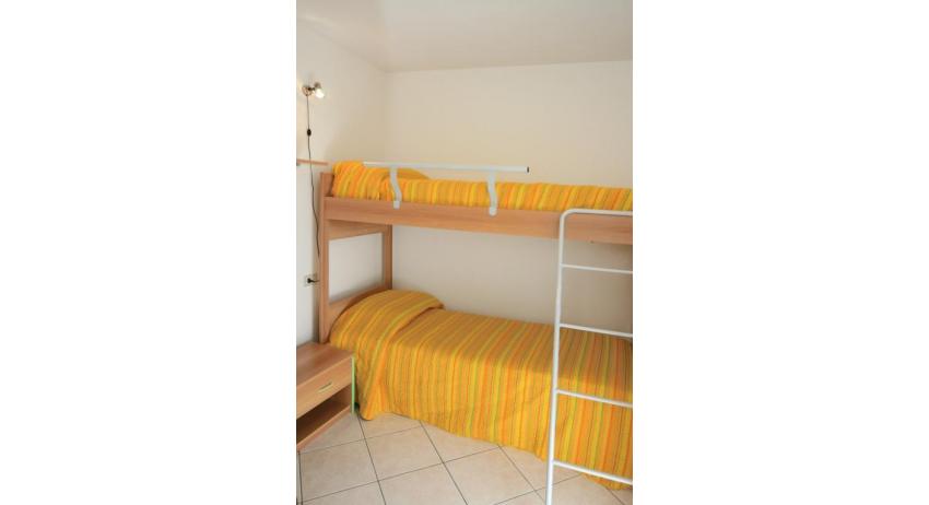 apartments CARAVELLE: C6 - bedroom with bunk bed (example)