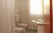 résidence ROBERTA: C8S - salle de bain avec cabine de douche (exemple)