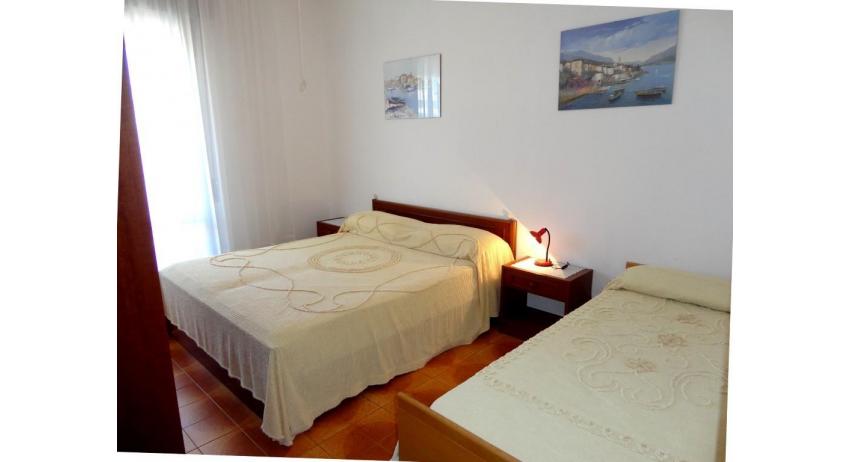apartments ACAPULCO: B4 - 3-beds room (example)