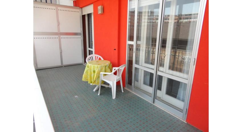 apartments ACAPULCO: B5 - balcony (example)