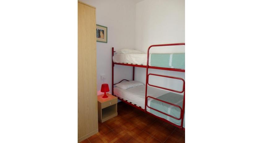 apartments ACAPULCO: B5 - bedroom with bunk bed (example)