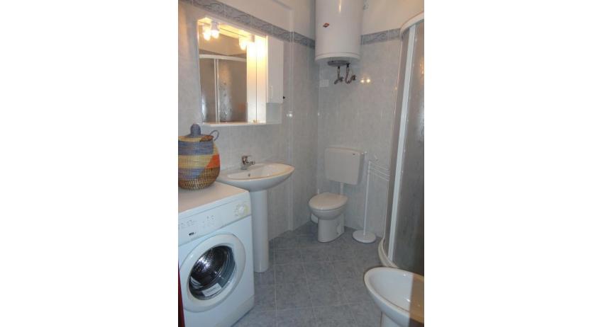 appartamenti MARCO POLO: C6/7 - bagno con box doccia (esempio)