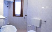 Ferienwohnungen RESIDENCE BOLOGNESE: A4 - Badezimmer mit Duschvorhang (Beispiel)